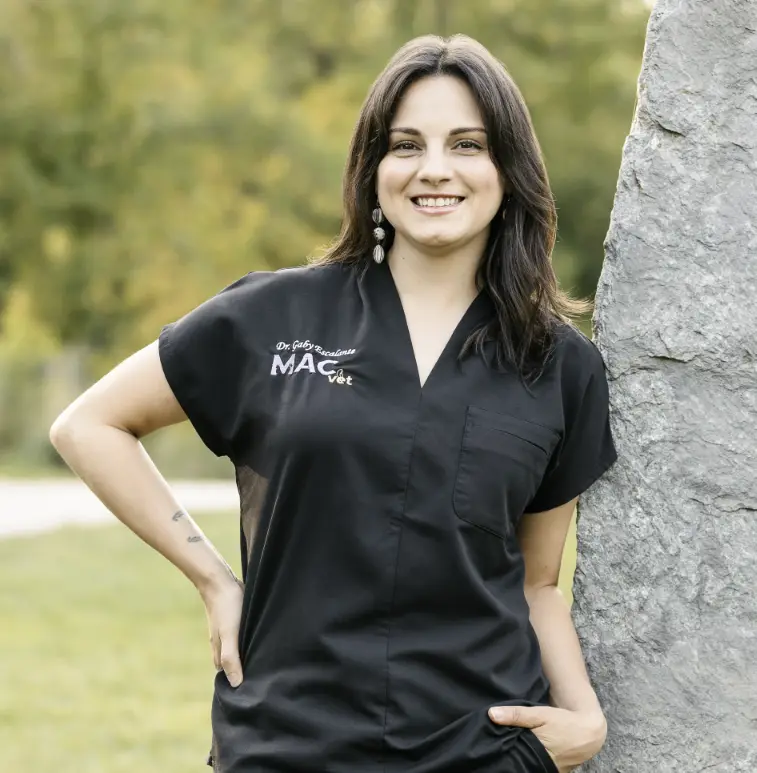 Dr. Gaby Escalante